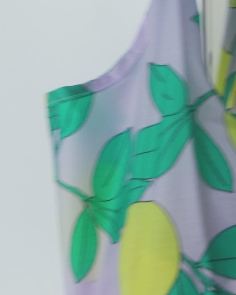 
                      
                        Load and play video in Gallery viewer, Baby Reusable Bag - Strawberry
                      
                    